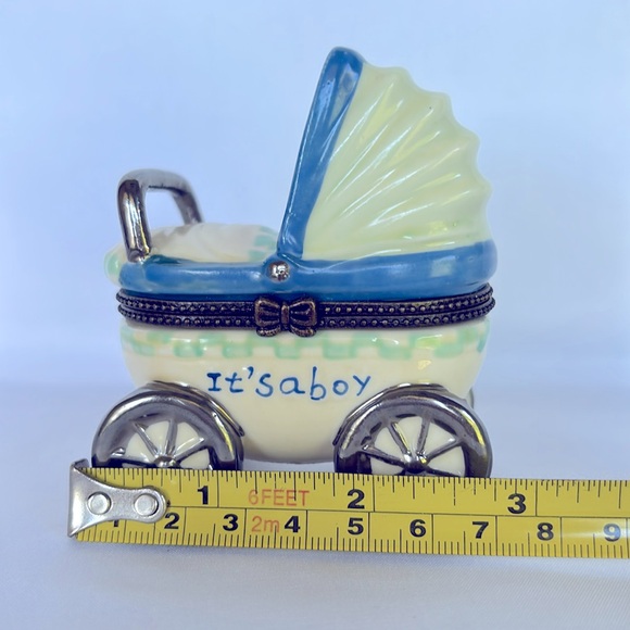 Adorable IT’S A BOY Porcelain Hand Painted Blue Cream Baby Carriage Trinket Box - Picture 7 of 11